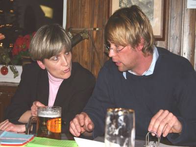 Viel Arbeit fr Schriftfhrerin Hannelore Busch und Vorsitzenden Stefan Zalesinski